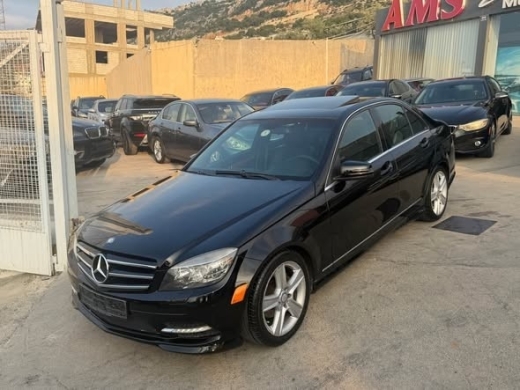 Mercedes C300 2011 — 2