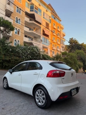 Kia Rio 2014 Full Option — 3