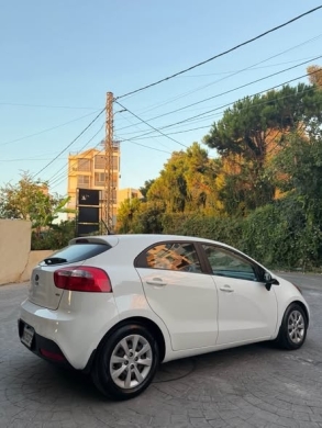 Kia Rio 2014 Full Option — 4