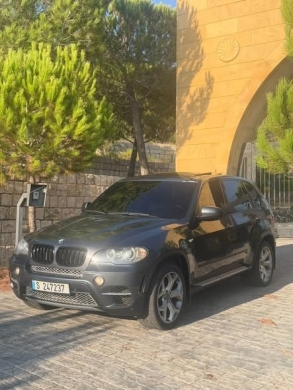 BMW X5 2011 V8 Twin Turbo — 2