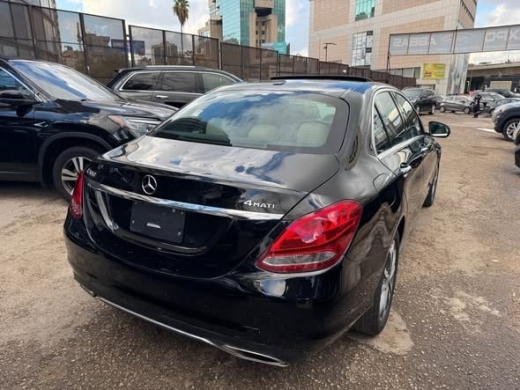 Mercedes C300 2018 — 4