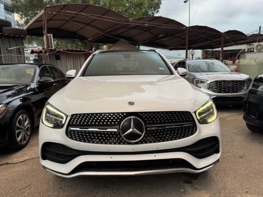 Mercedes GLC300 2020 — 2