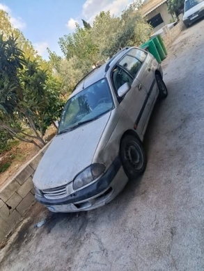 Toyota Avensis 2000