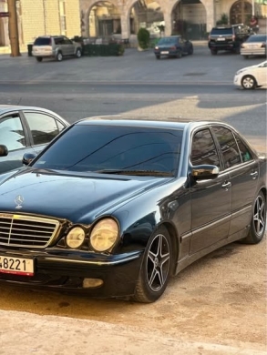 Mercedes-Benz E320 2002 — 2