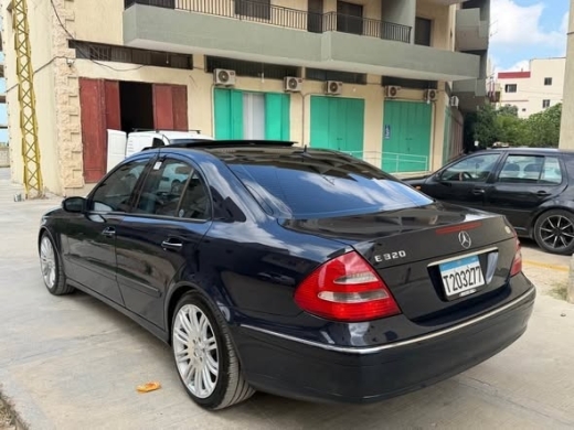 Mercedes-Benz E320 2003