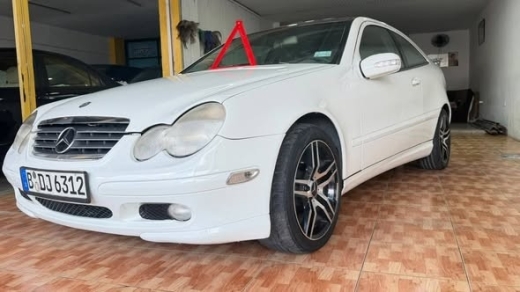 Mercedes Compact 2004 — 4