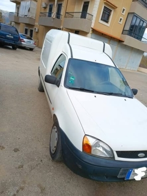 Ford Rapid 2001