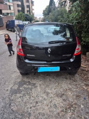 Renault Sandero 2010 — 2
