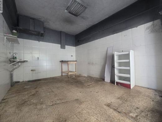 16 SQM Shop For Sale in Prime Location in Achrafieh, Sassine — 2