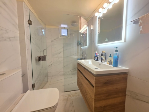 Spacious Apartment With Open View For Sale in Yarzeh, Baabda — 7
