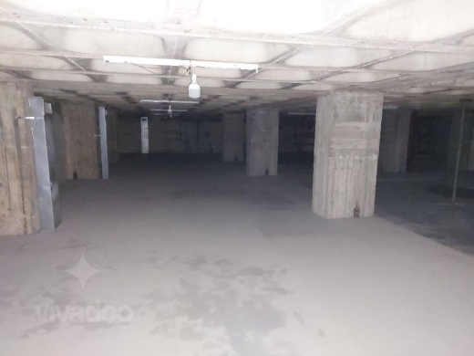 مستودع للإيجار في عوكر مع ميزانين وسهولة وصول للشاحنات | Warehouse for Rent in Awkar — 3
