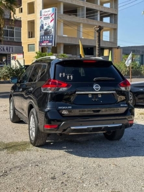Nissan Rogue SV 2019 — 4