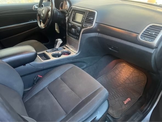 Jeep Grand Cherokee Laredo 4x4 2017 — 4