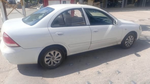 Nissan Sunny 2011 — 5