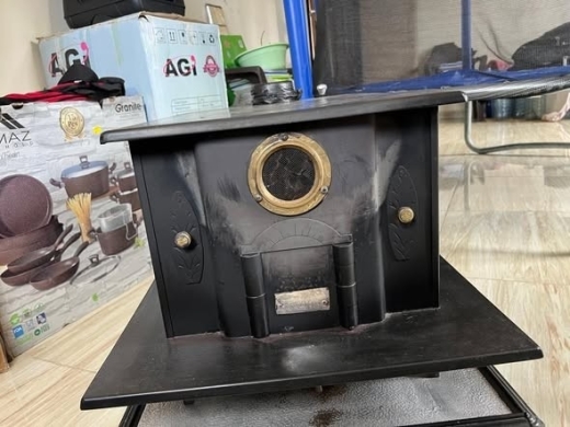 Large Diesel Heater with Tank and Oven
