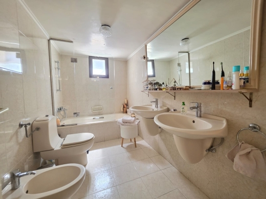 Luxurious Spacious Apartment For Sale in Brasilia Baabda — 12