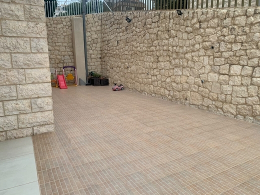 Apartment With Terrace For Rent in Halat — 4