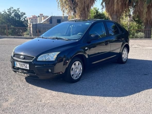 Ford Focus 2006 Sedan — 2