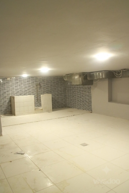 محل مع مستودع للإيجار في مارالياس | Store with Warehouse for Rent in Mar Elias — 7