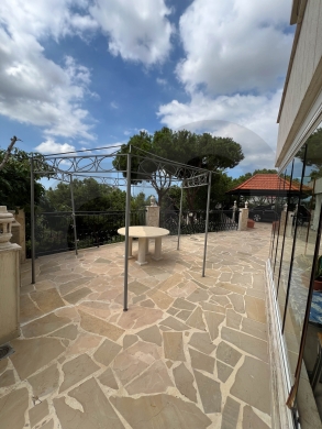 Exclusive Apartment For Sale/Located in an exceptional building And… — 2