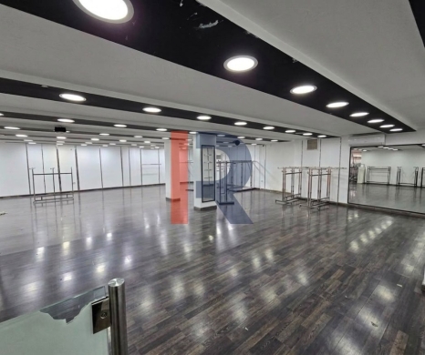 R9-3967 Showroom for Rent in Daher El Ain Koura | 275 m² | Parking for 15 Cars & Solar … — 4