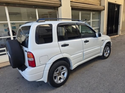 Suzuki Grand Vitara 2001 V6 — 3