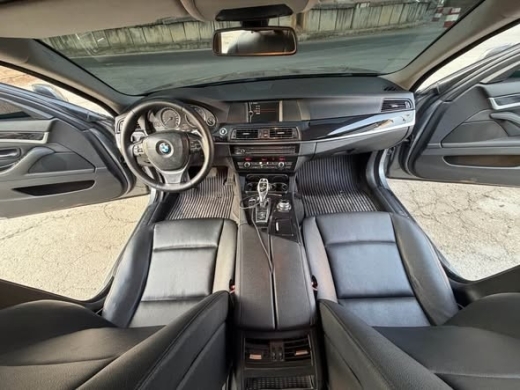 BMW523 Model 2012 — 5
