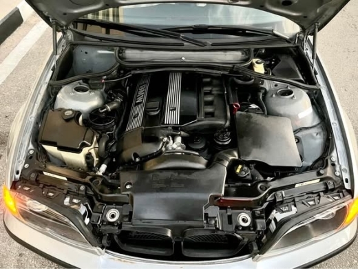 BMW E46 330 model 2003