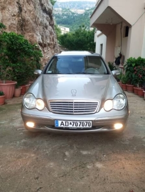 Mercedes 320 Year 2003 — 5