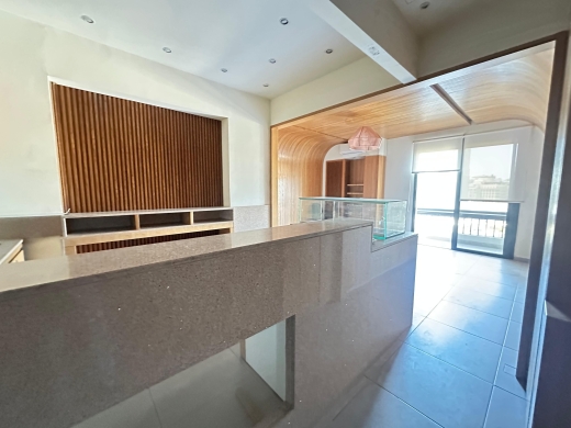 Ready to Move-in Office or Clinic For Rent in Saifi, Beirut