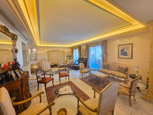 Hot-Deal! Spacious Apartment For Sale in A Calm Area in Hazmieh — 4