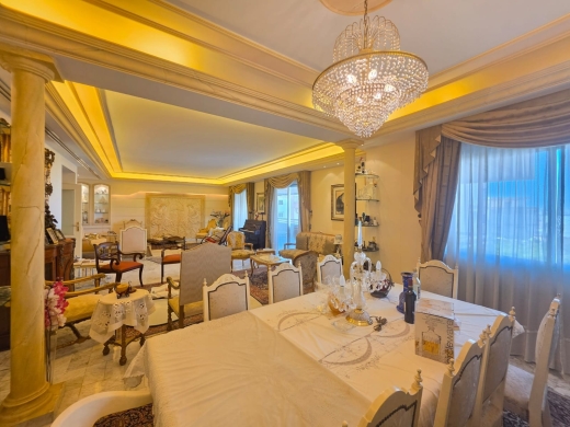 Hot-Deal! Spacious Apartment For Sale in A Calm Area in Hazmieh — 2