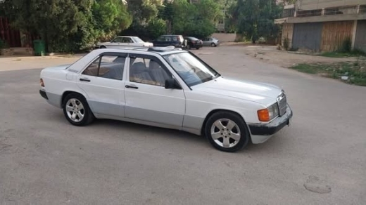 Mercedes-Benz E190 Model 1991 — 4