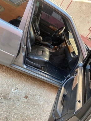 300 model 89 Car for sale - Anqad (Salvage) — 4