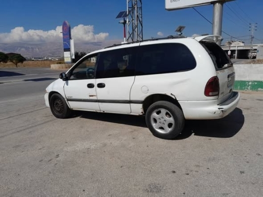 Dodge Caravan 2000 — 3