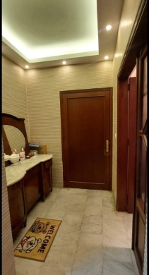 Apartment for Sale or Rent in Ras el Nabaa