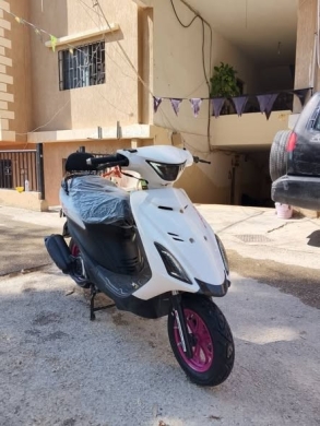 V150 Laila Group 26 Motorcycle — 2