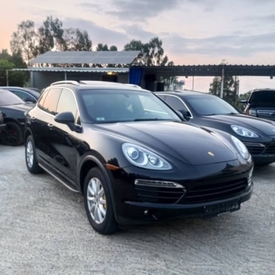 Porsche Cayenne 2012 V6 Full Option — 2