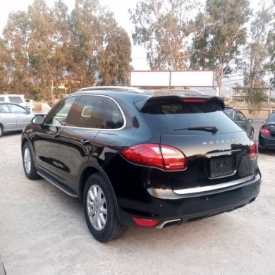 Porsche Cayenne 2012 V6 Full Option — 4