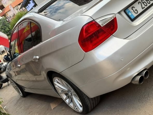 BMW 2006 — 3