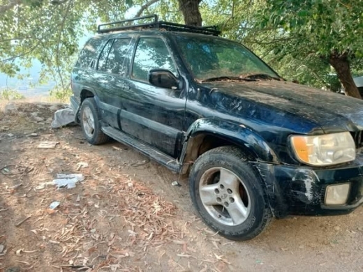 Infiniti QX4 2001 — 2