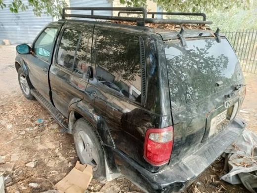 Infiniti QX4 2001 — 5