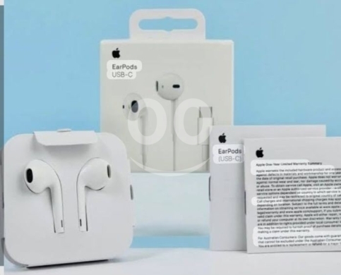 Mobile accessories dans Verdun - سماعات أبل أصلية EarPods بمنفذ USB-C أو Lightning | Apple EarPods USB-C and Lightning