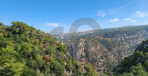 new /quiet location/Installment payment options/Qornet El Hamra,METN/قرنة الح… — 2