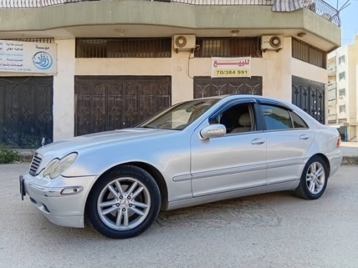 Mercedes-Benz C240 Model 2002