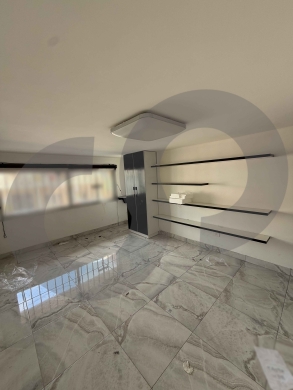 RENTAL SHOP/ 6 months in advance/Prime Location/2… — 3