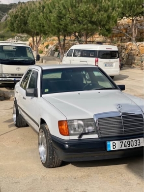 Mercedes E 230 1988 — 4