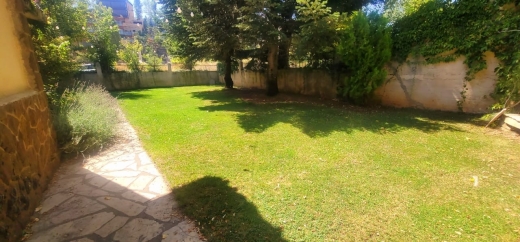 Stand-Alone Chalet With Garden For Sale in Tilal Al Assal, Ouyoun Al Simen — 11