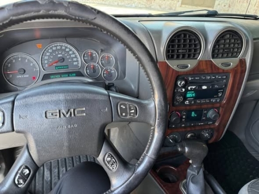 GMC Envoy 2003 — 5