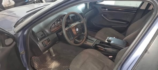 BMW 318i model 1999 — 5